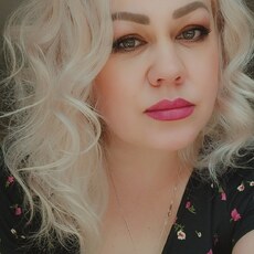 Александра, 44