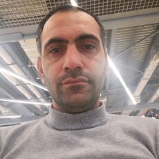 Паша, 34