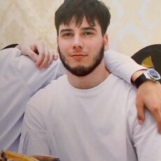Лаврентий, 23