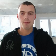 Тёма, 26