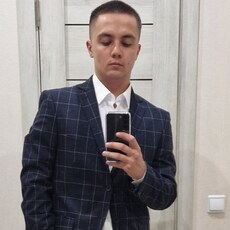 Валя, 23