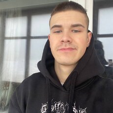 Гена, 22