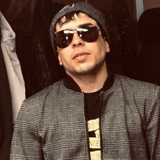 Яков, 26