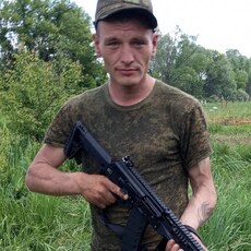 Сеня, 32