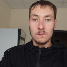 Тим, 28