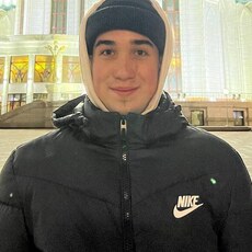 Саша, 21