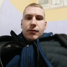 Толя, 27