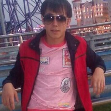 Ян, 28