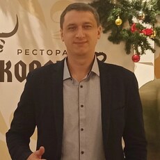 Слава, 35