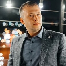 Юра, 40