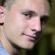 Виктор, 28