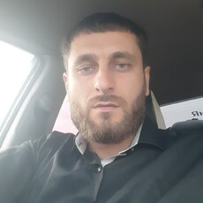 Юрий, 32
