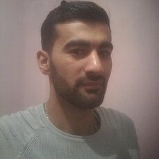 Дима, 32