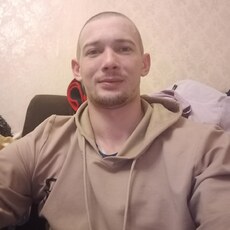 Леонид, 26