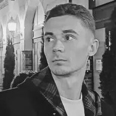 Тарас, 23