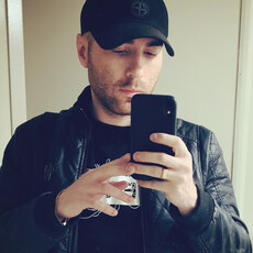 Даня, 33