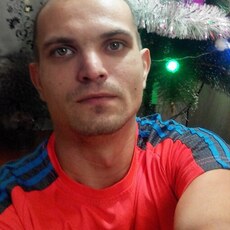 Валера, 33