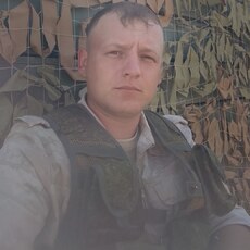 Макс, 32
