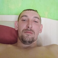 Илья, 32