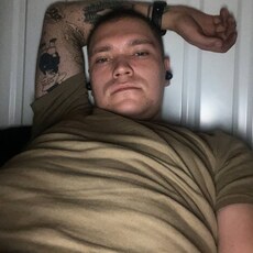 Юра, 28