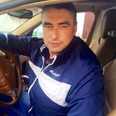 Михаил, 46