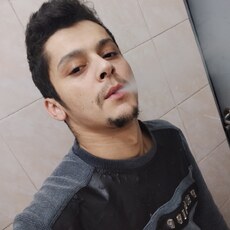Толя, 25