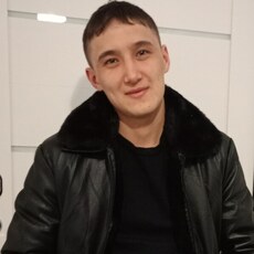Гоша, 28