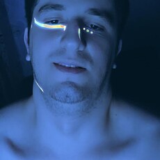 Антон, 26