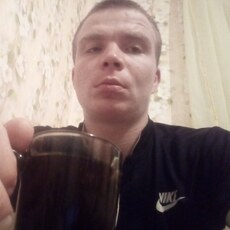 Виктор, 28