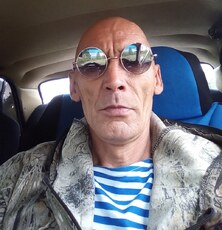 Тарас, 51