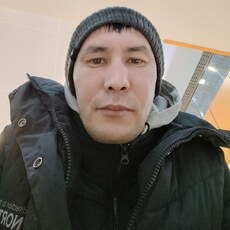 Максим, 35