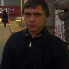 Юрий, 32