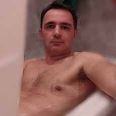 Тёма, 44