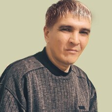 Виктор, 45