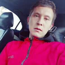 Вова, 28