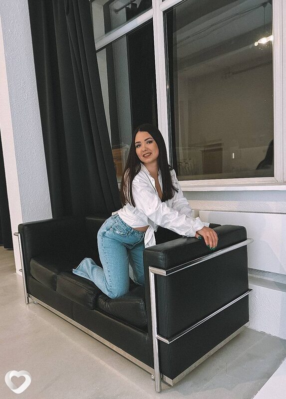 Ева