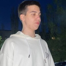 Василий, 20