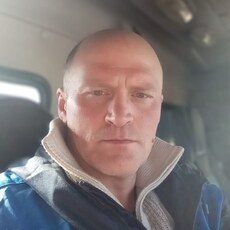 Коля, 42