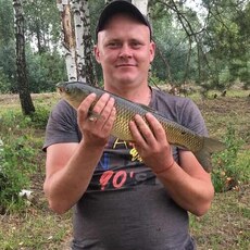 Слава, 40