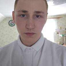 Юрий, 20