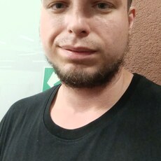 Вася, 33