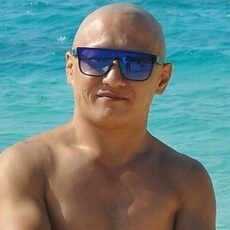 Валя, 36