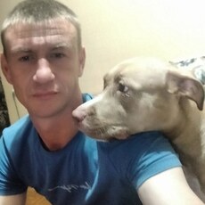 Яша, 40