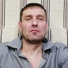 Слава, 44