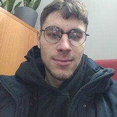 Артём, 21