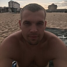 Василий, 32