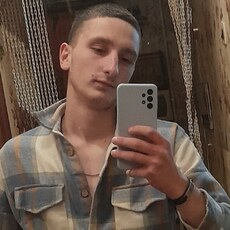 Лукас, 21