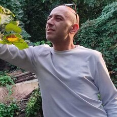Владислав, 37