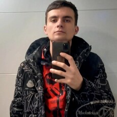 Веня, 26