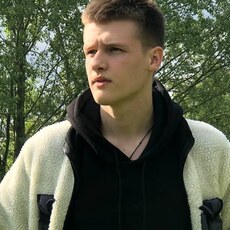 Толя, 21